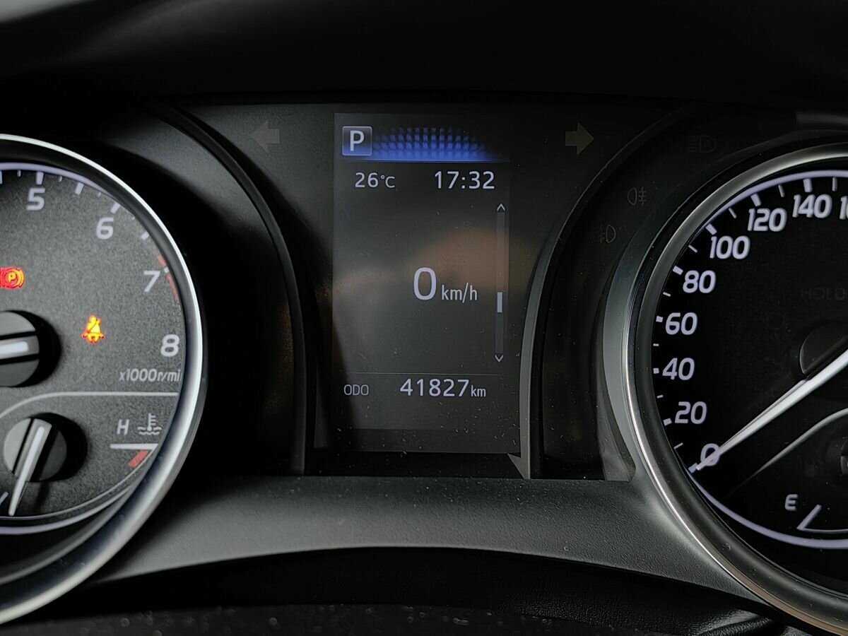 Toyota Camry, 2021 Фото №17