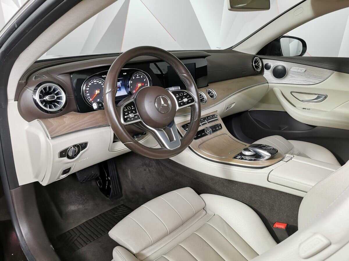 Mercedes-Benz E-Класс 200, 2019 Фото №13