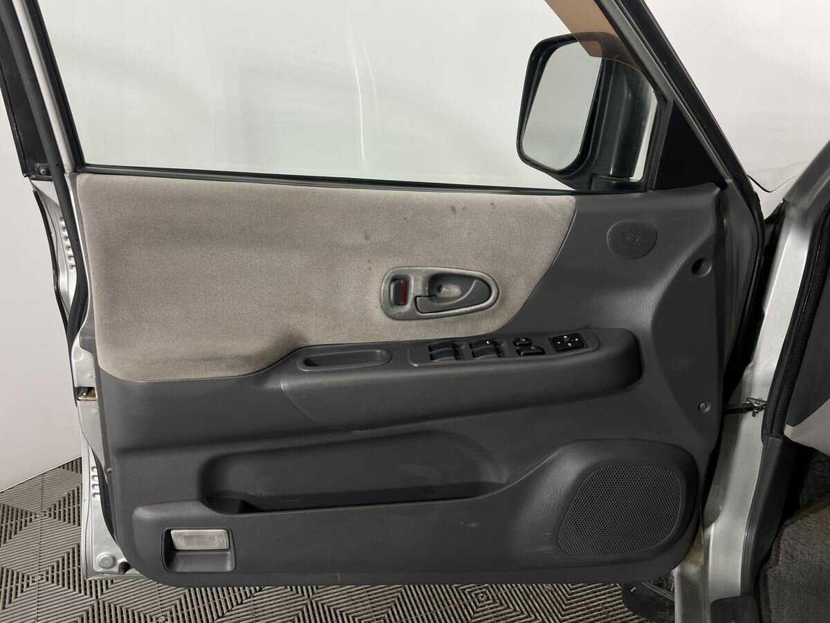 Mitsubishi Montero Sport, 2000 Фото №7