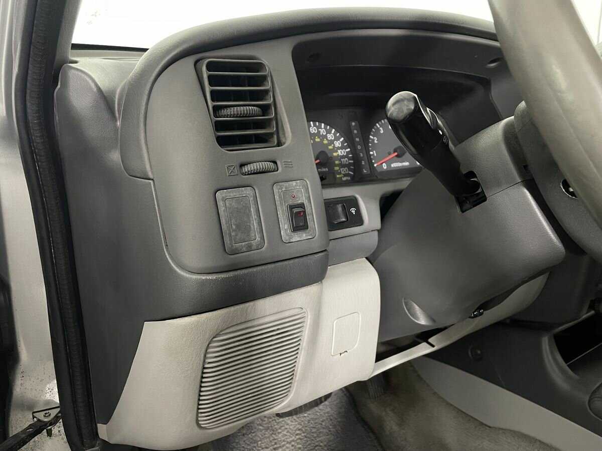 Mitsubishi Montero Sport, 2000 Фото №8