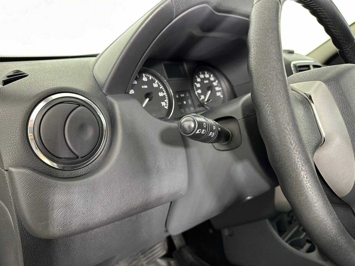 Nissan Terrano, 2015 Фото №9