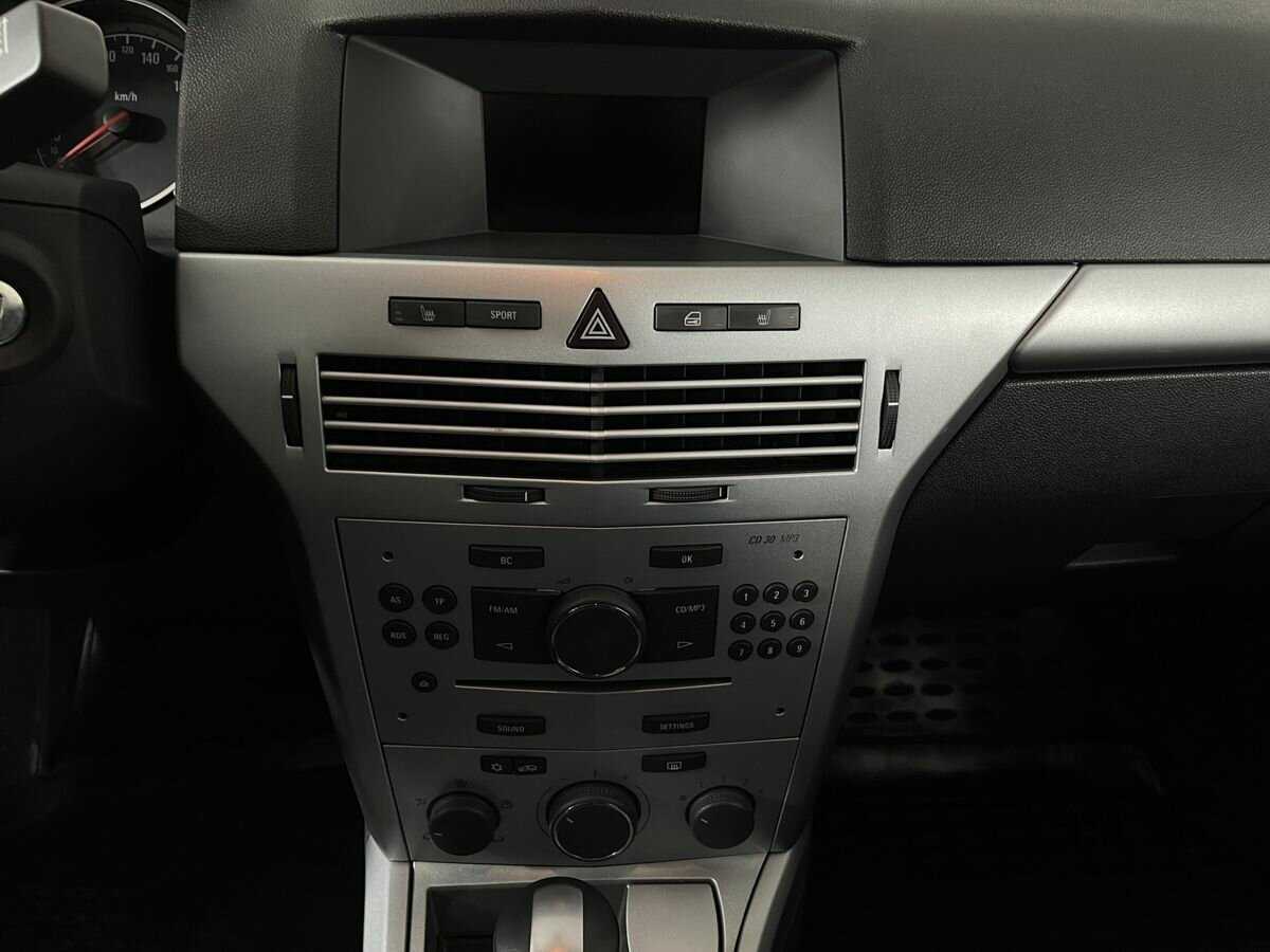 Opel Astra, 2010 Фото №12