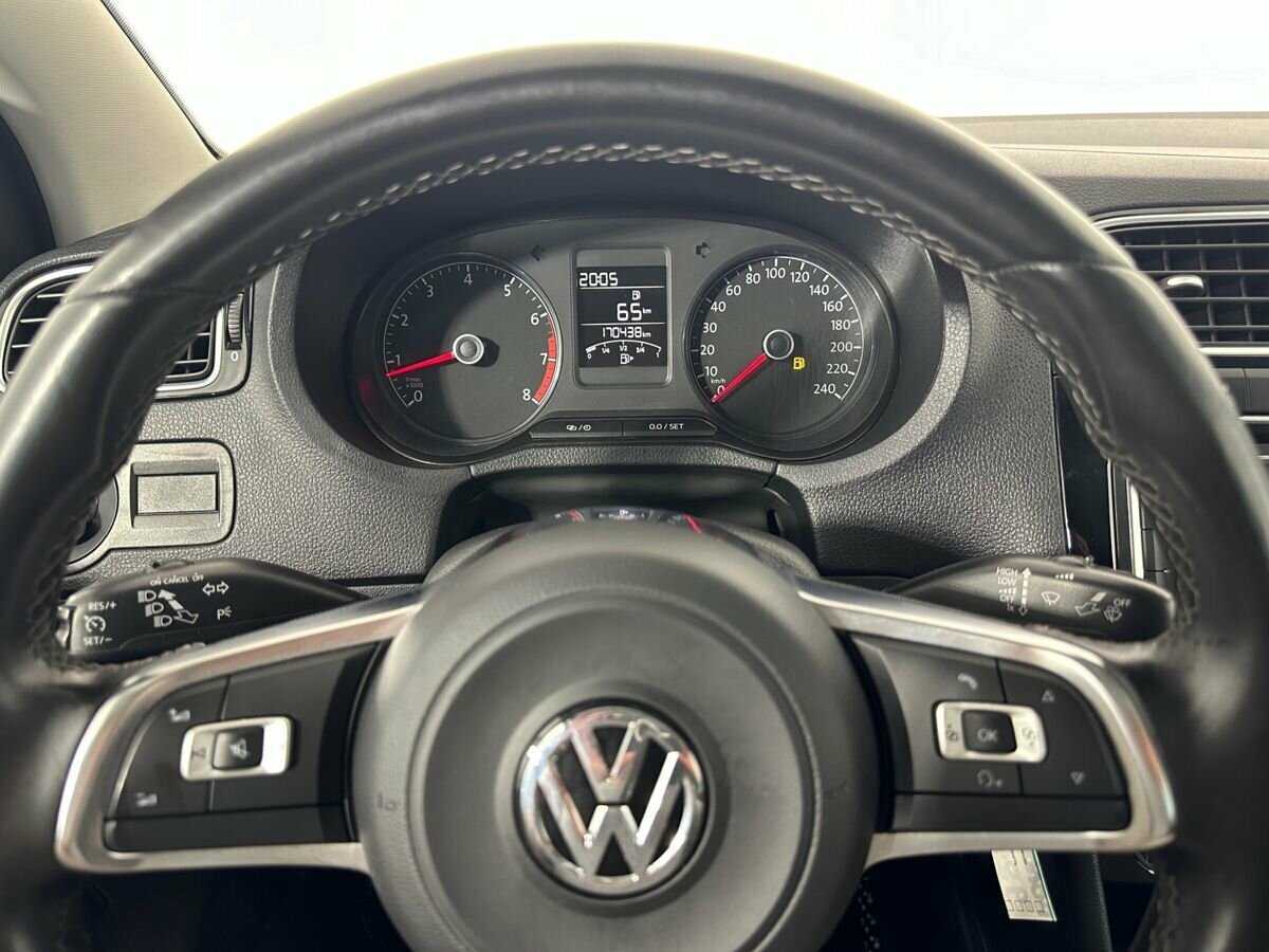 Volkswagen Polo, 2018 Фото №11