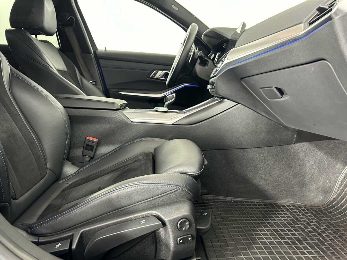 BMW 3 серии 320d xDrive, 2019 Фото №14