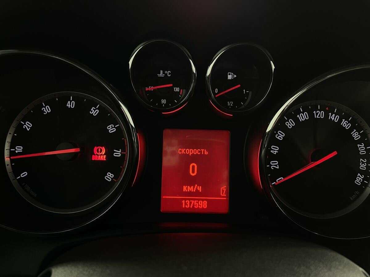 Opel Astra, 2010 Фото №11