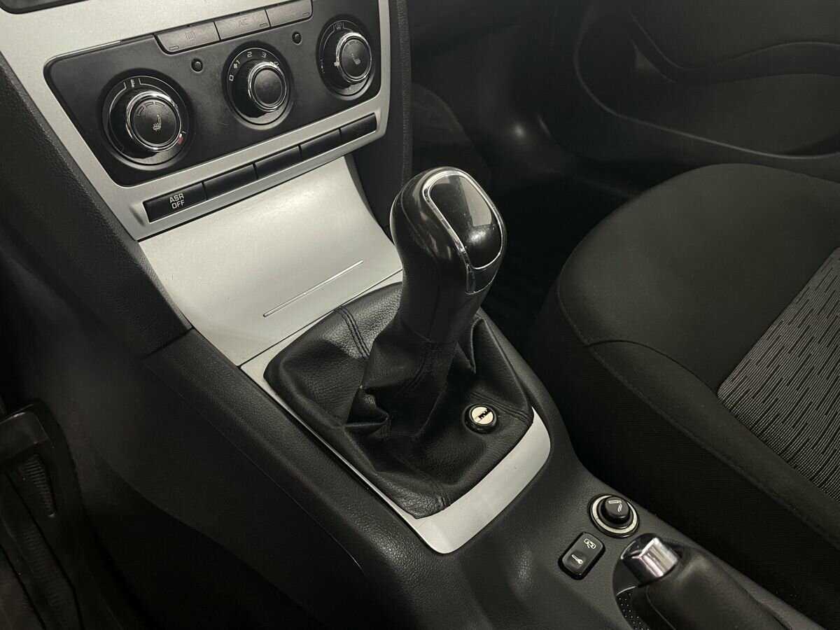 Skoda Octavia, 2011 Фото №13