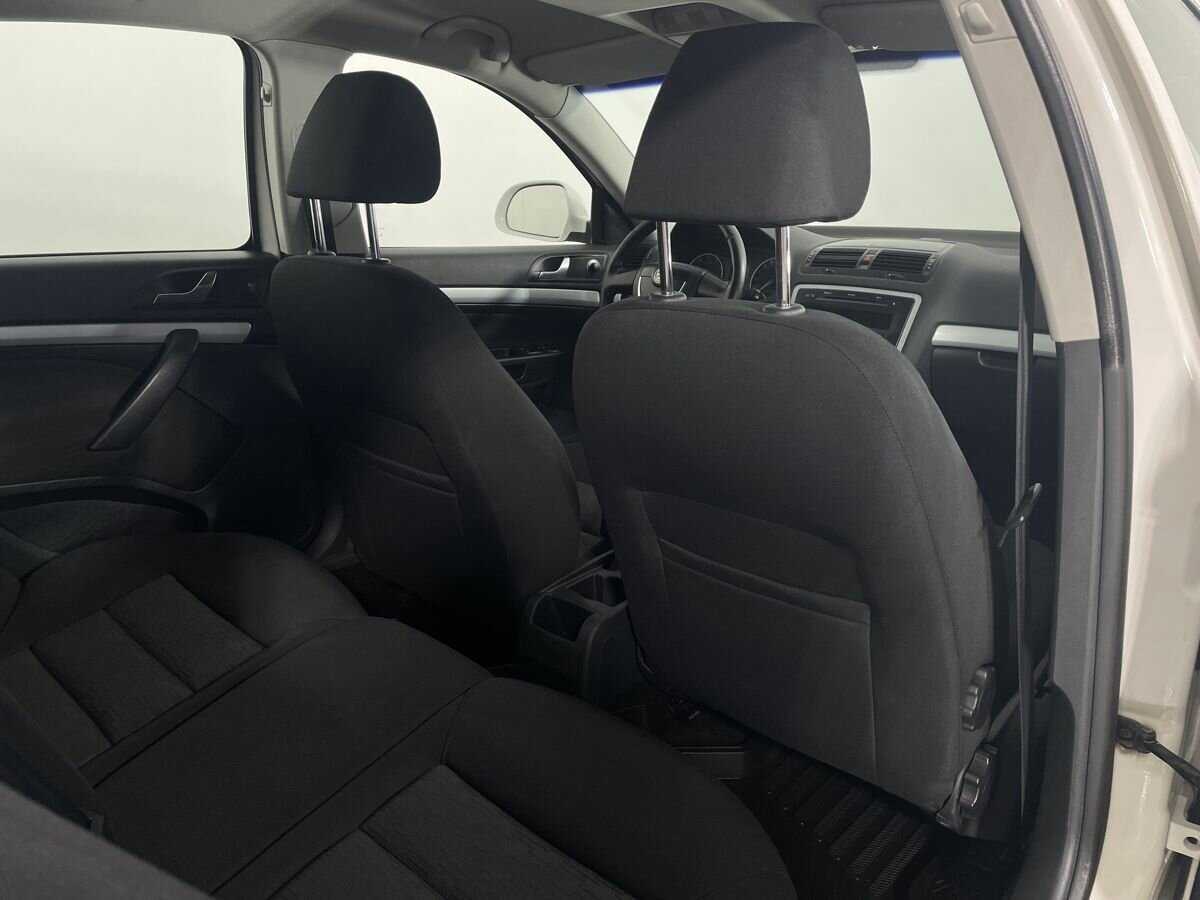 Skoda Octavia, 2011 Фото №16