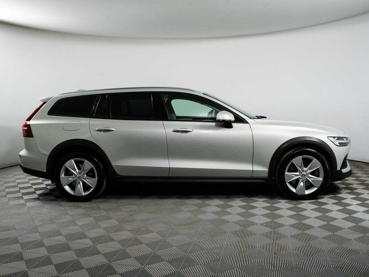 Volvo V60 Cross Country, 2019 Фото №4