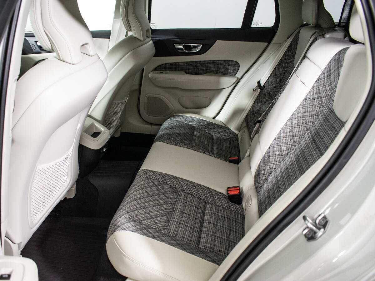 Volvo V60 Cross Country, 2019 Фото №10