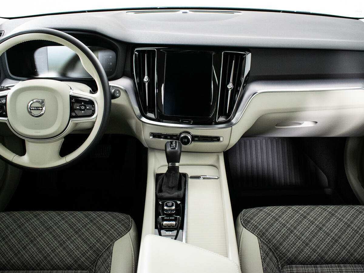 Volvo V60 Cross Country, 2019 Фото №11