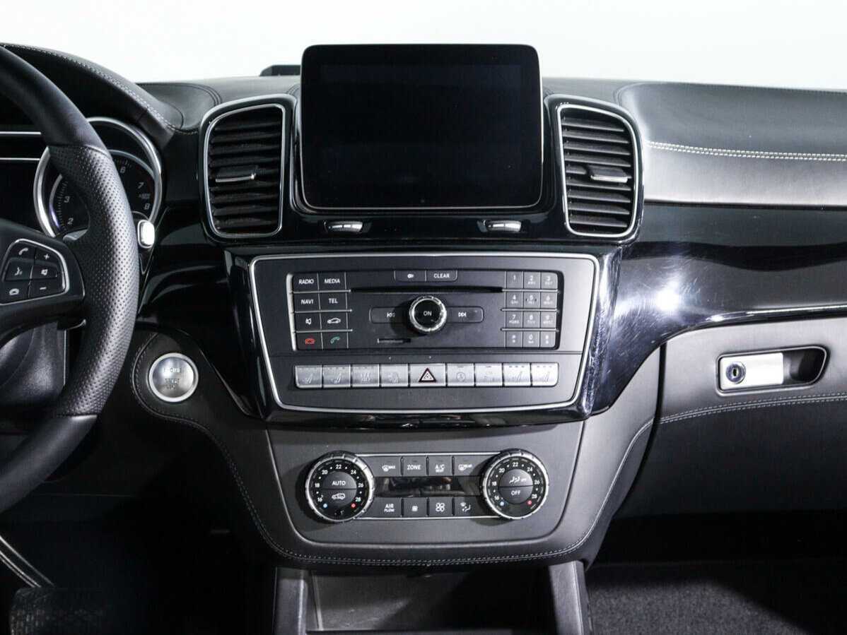 Mercedes-Benz GLS 500, 2016 Фото №13