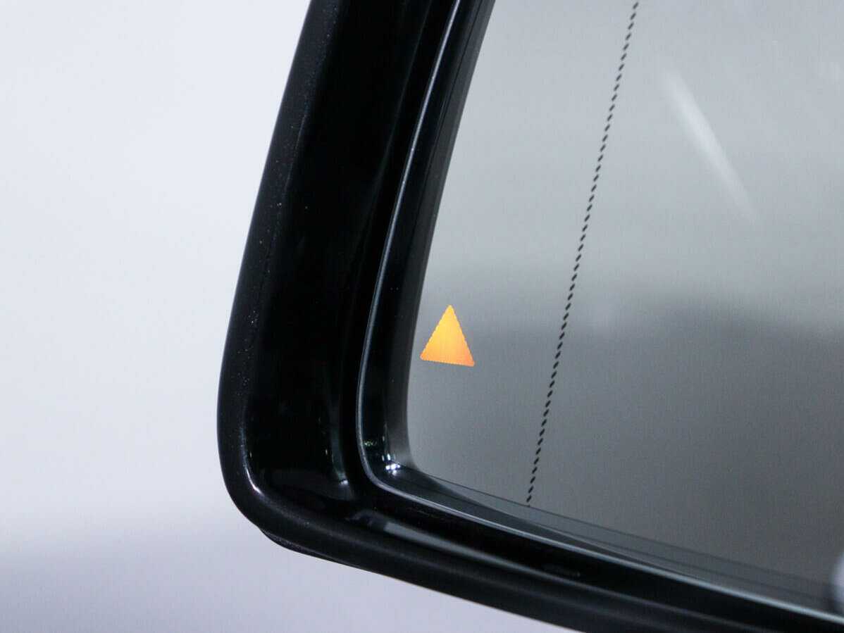 Mercedes-Benz GLS 500, 2016 Фото №21