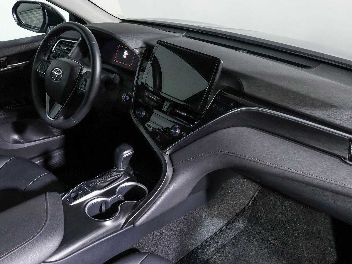 Toyota Camry, 2023 Фото №9
