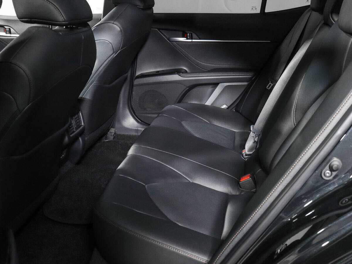 Toyota Camry, 2023 Фото №10