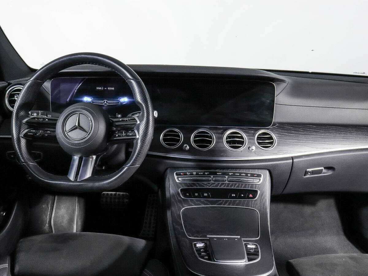 Mercedes-Benz E-Класс 200, 2020 Фото №12