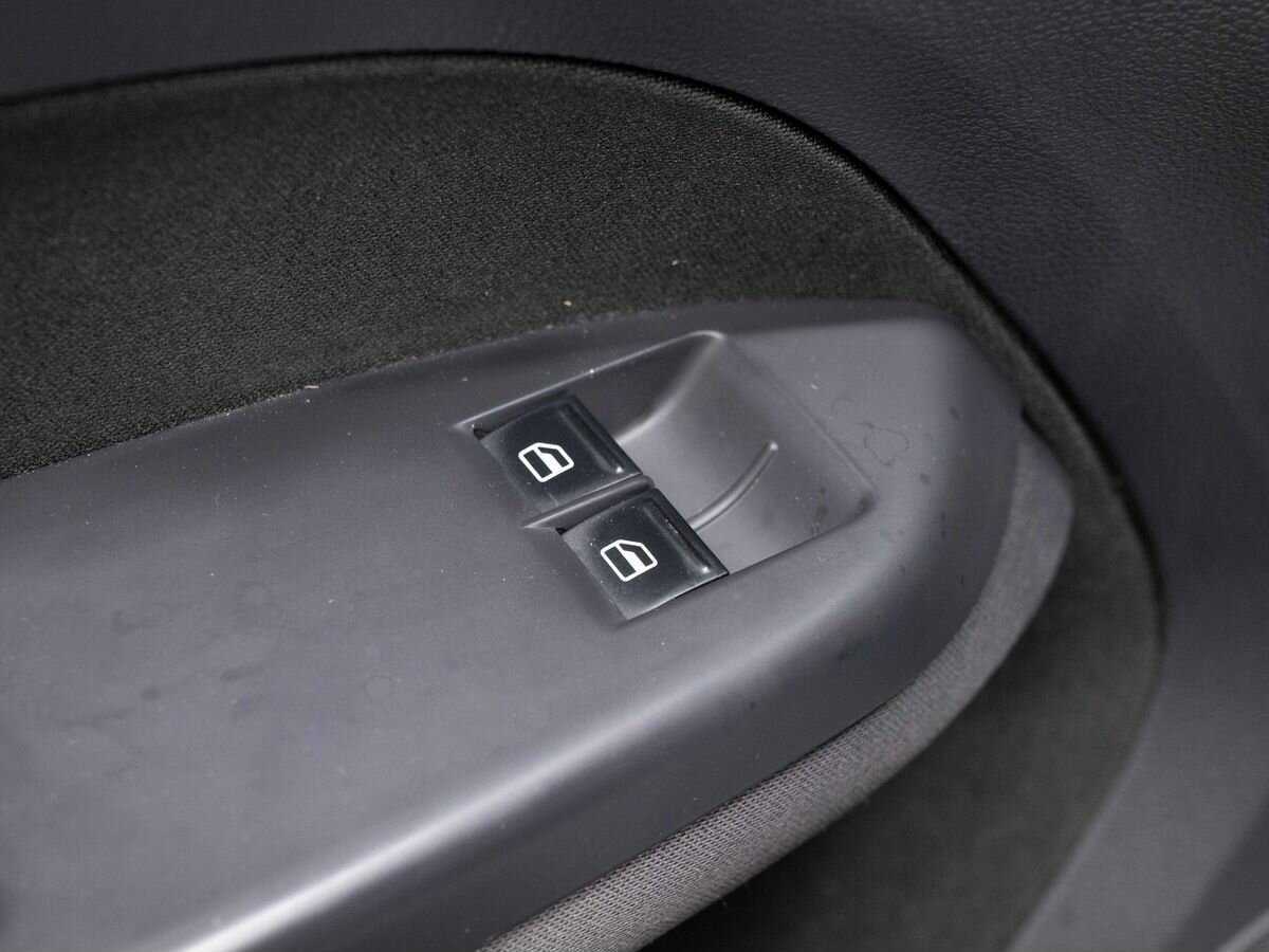 Volkswagen Touran, 2008 Фото №15