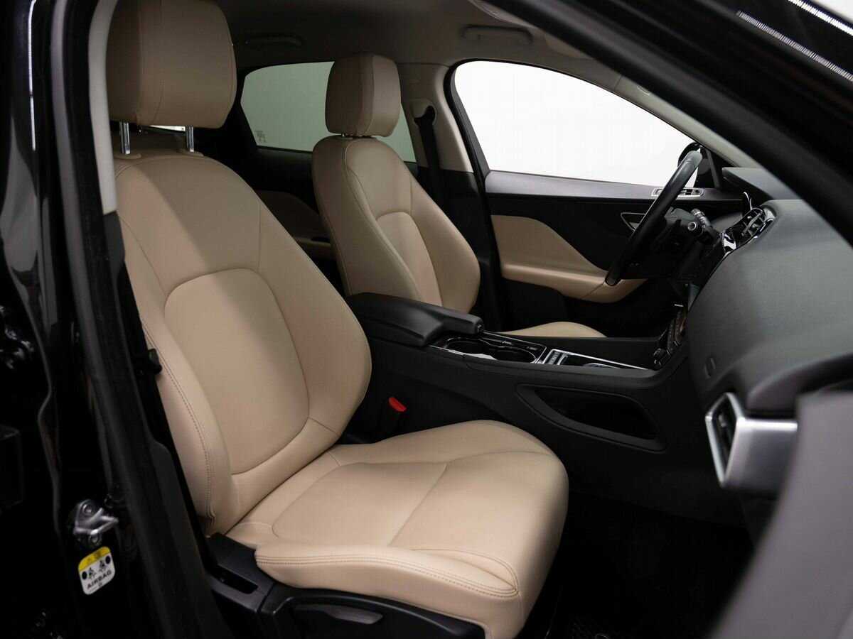 Jaguar F-Pace, 2017 Фото №10