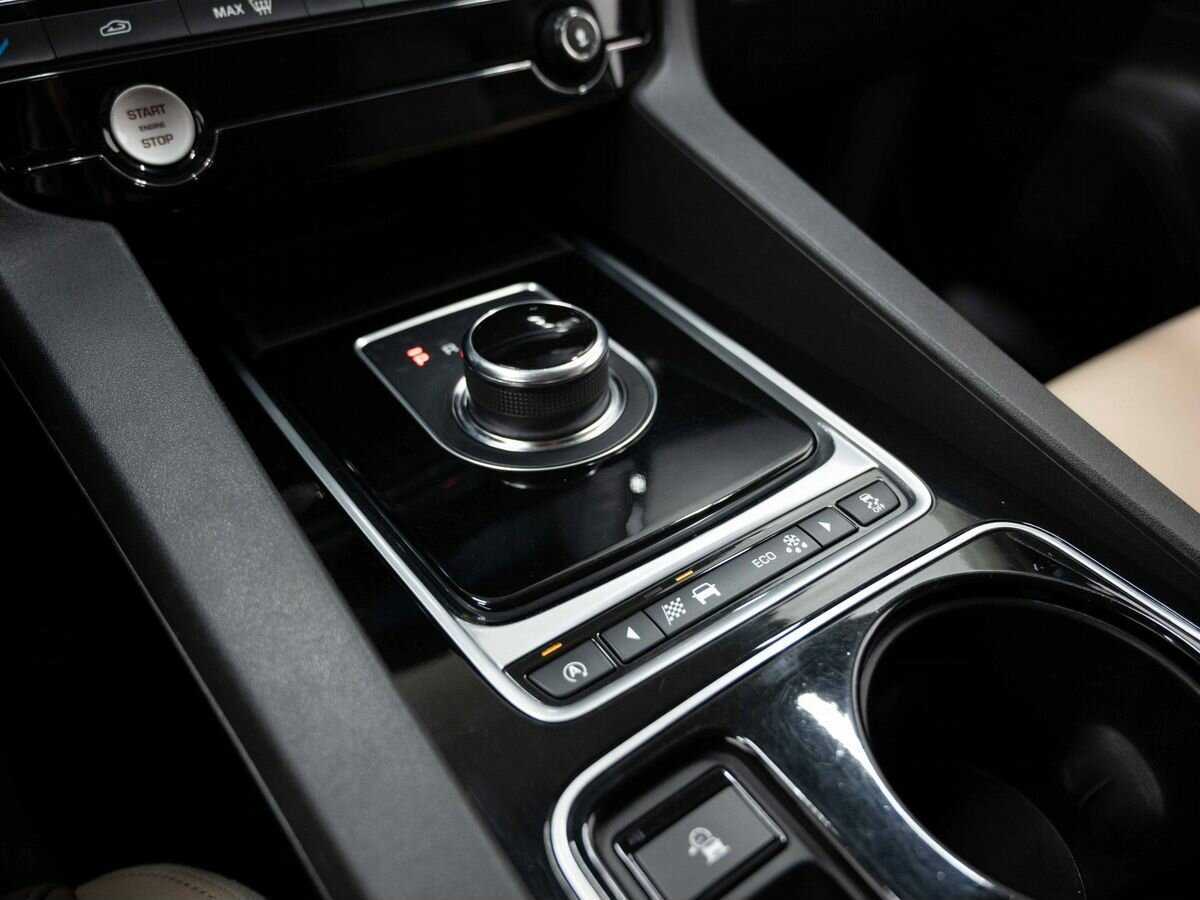 Jaguar F-Pace, 2017 Фото №20
