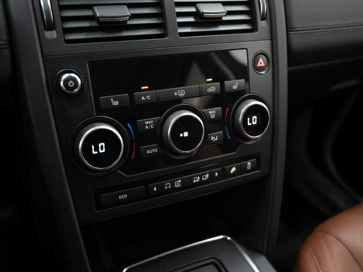 Land Rover Discovery Sport, 2015 Фото №16