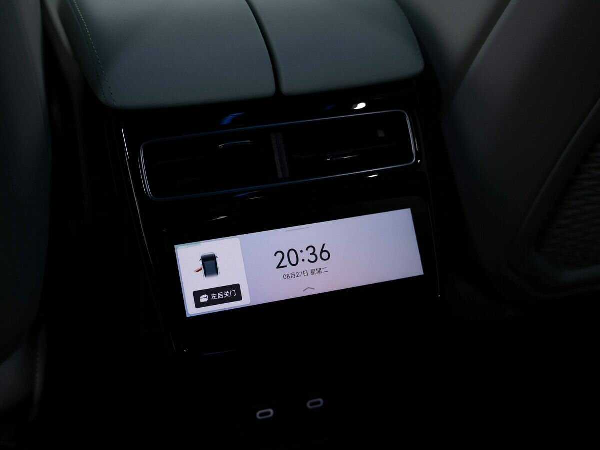 Zeekr 001 100 kWh, 2024 Фото №31