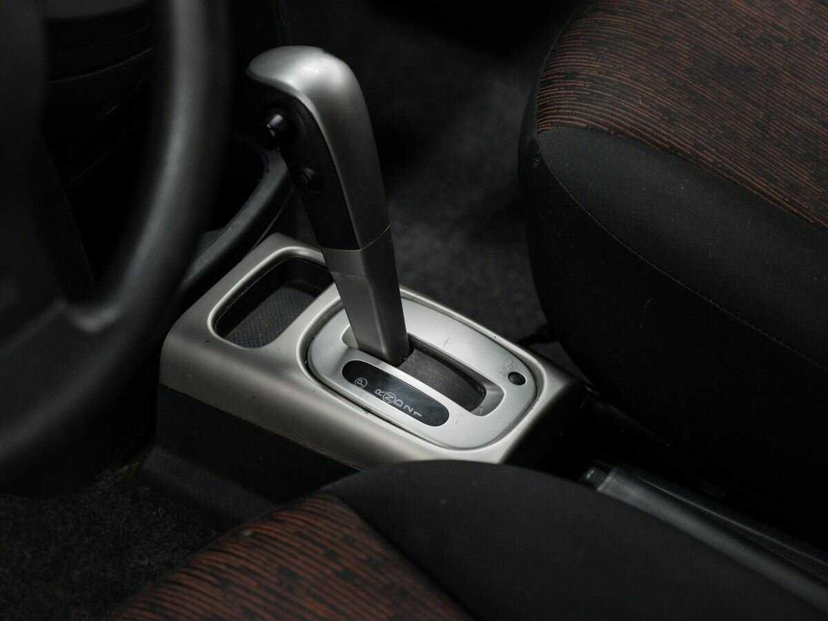 Nissan Note, 2011 Фото №17