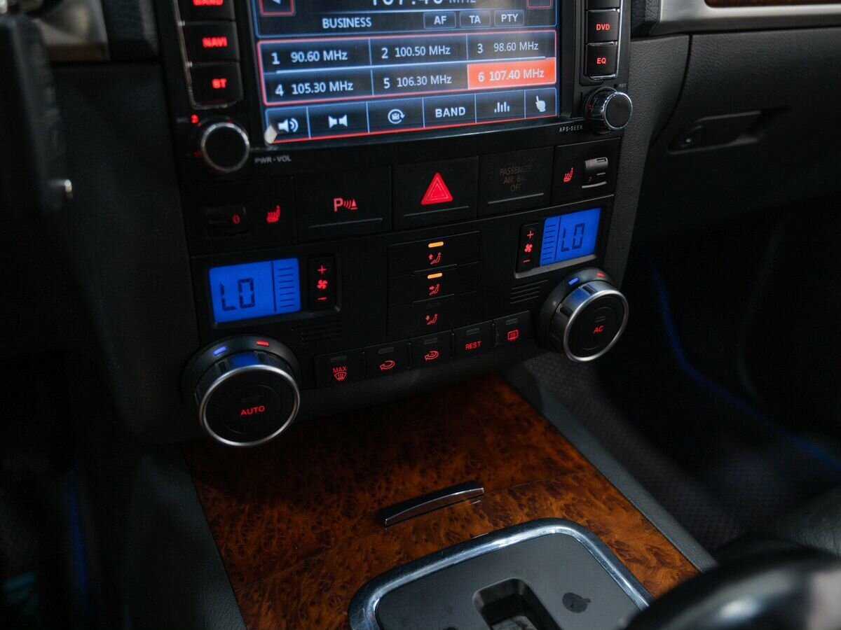 Volkswagen Touareg, 2009 Фото №20