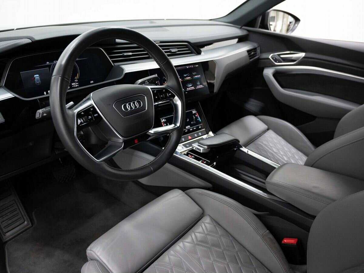 Audi e-tron 50, 2020 Фото №7