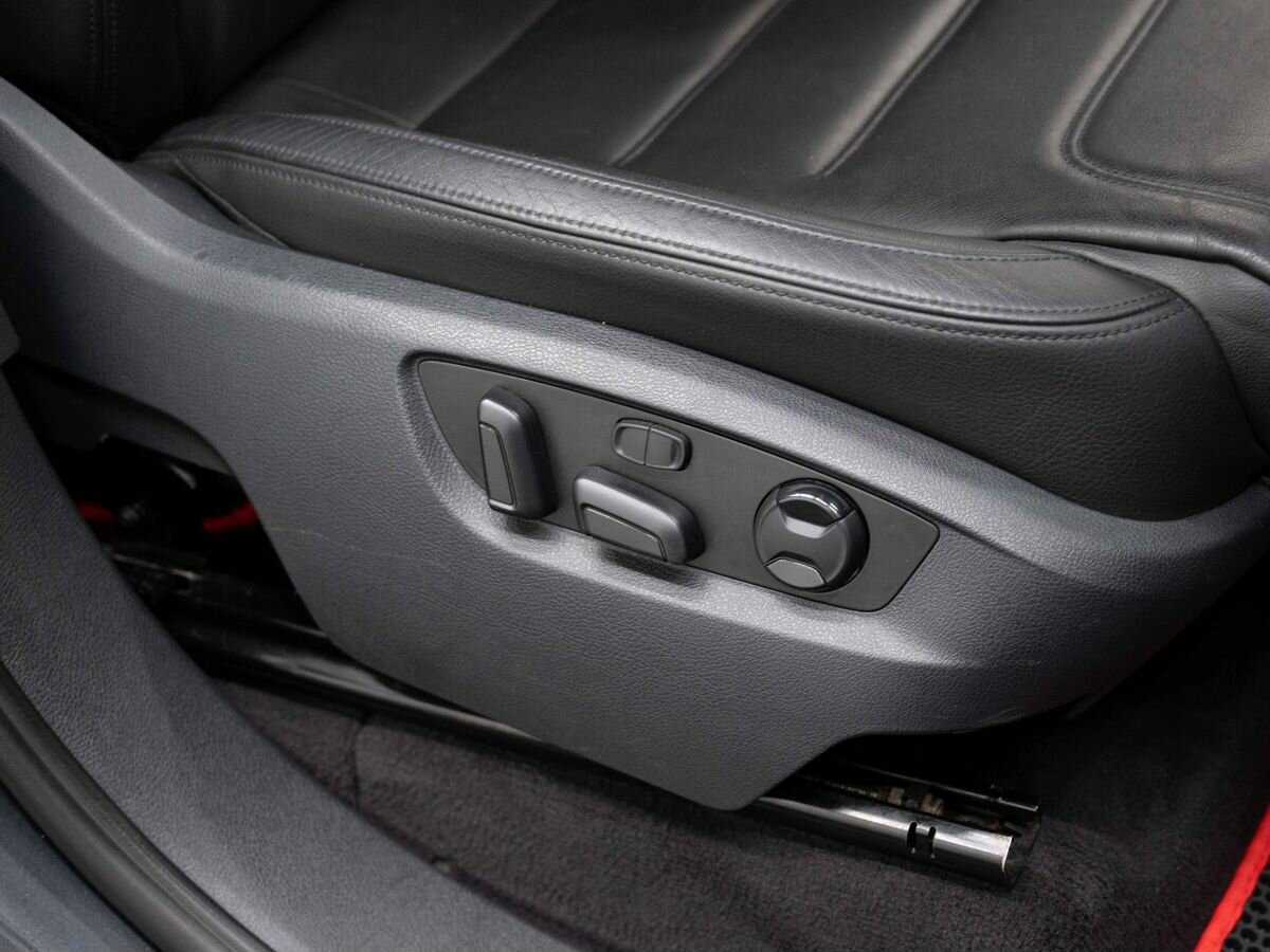 Volkswagen Touareg, 2010 Фото №13