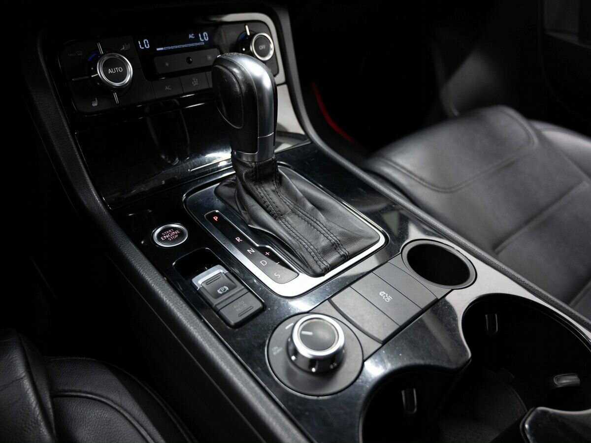 Volkswagen Touareg, 2010 Фото №25