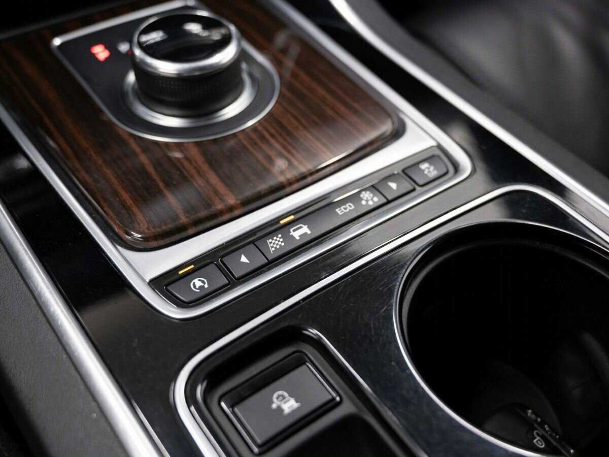 Jaguar XE, 2016 Фото №24