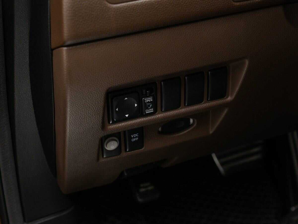 Infiniti FX35, 2009 Фото №17