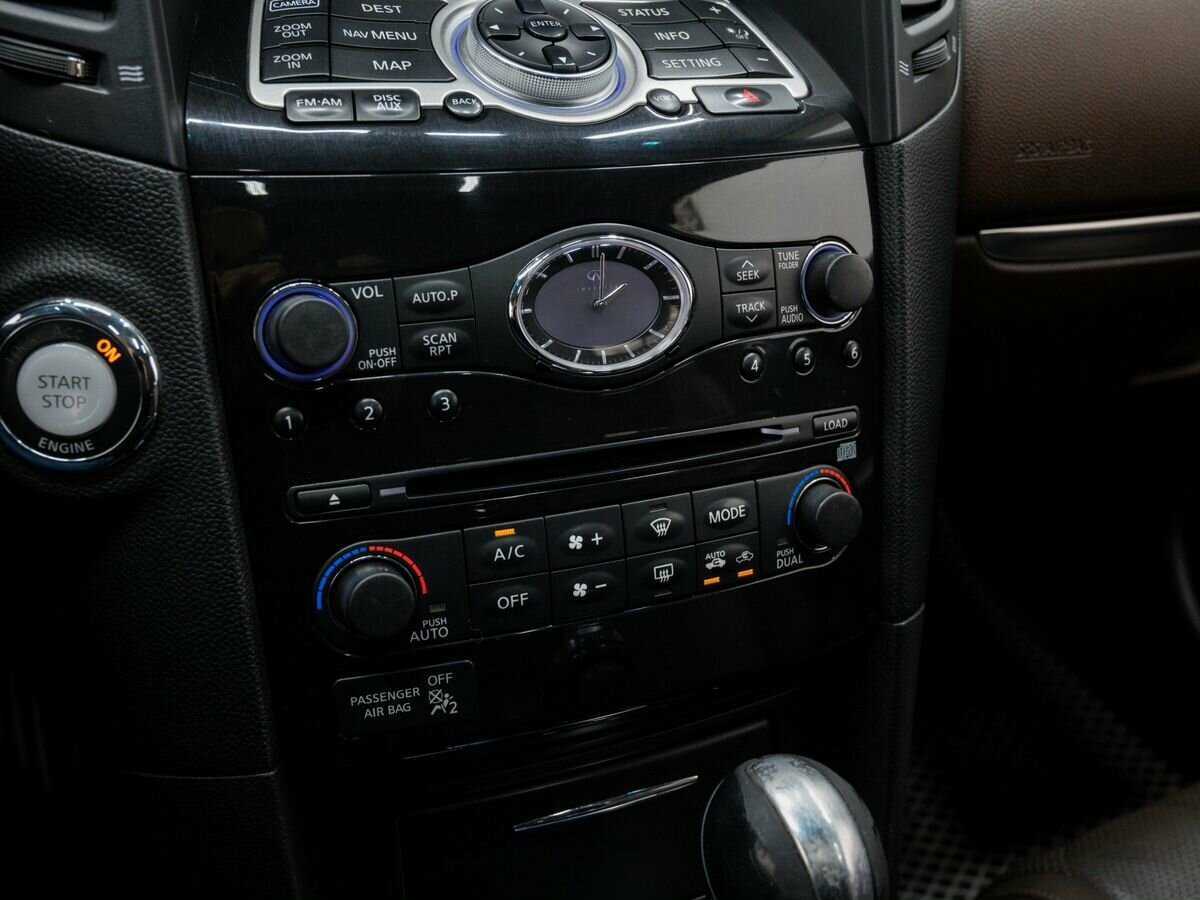 Infiniti FX35, 2009 Фото №20