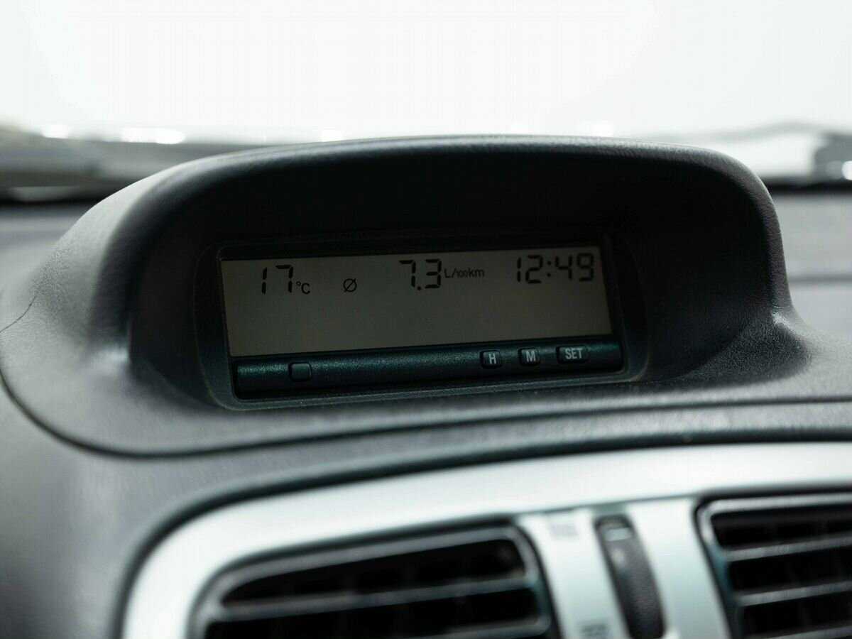 Mitsubishi Space Star, 2002 Фото №16