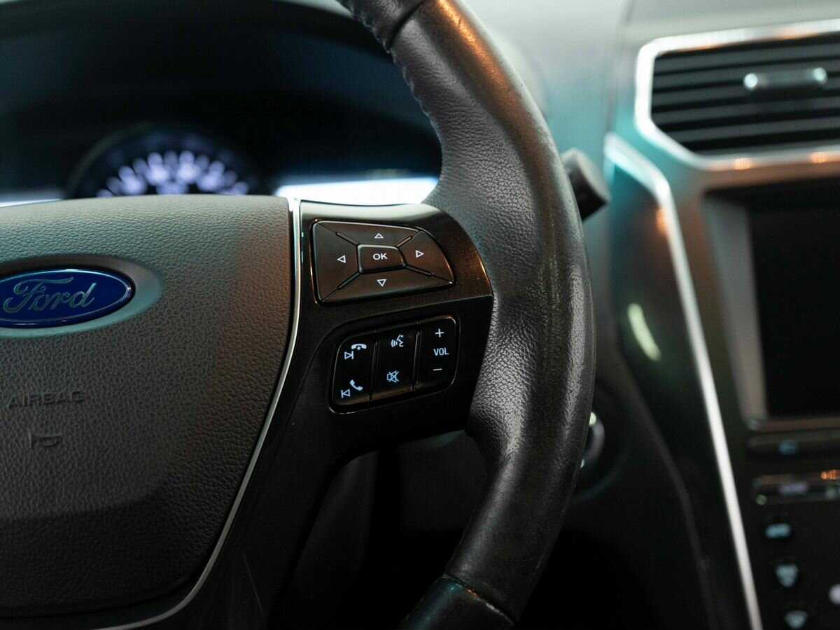 Ford Explorer, 2016 Фото №17