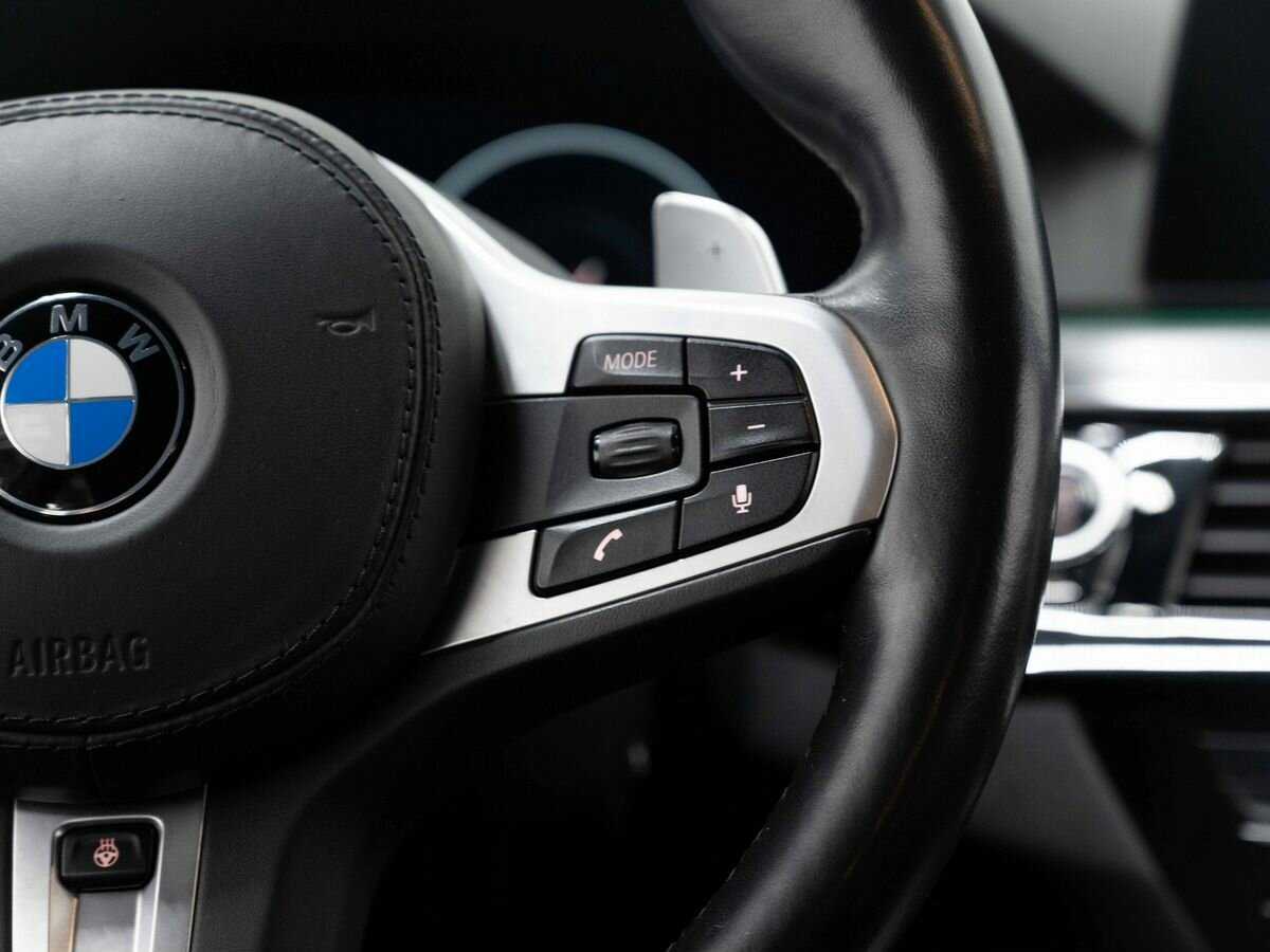 BMW 5 серии 530i xDrive, 2018 Фото №17