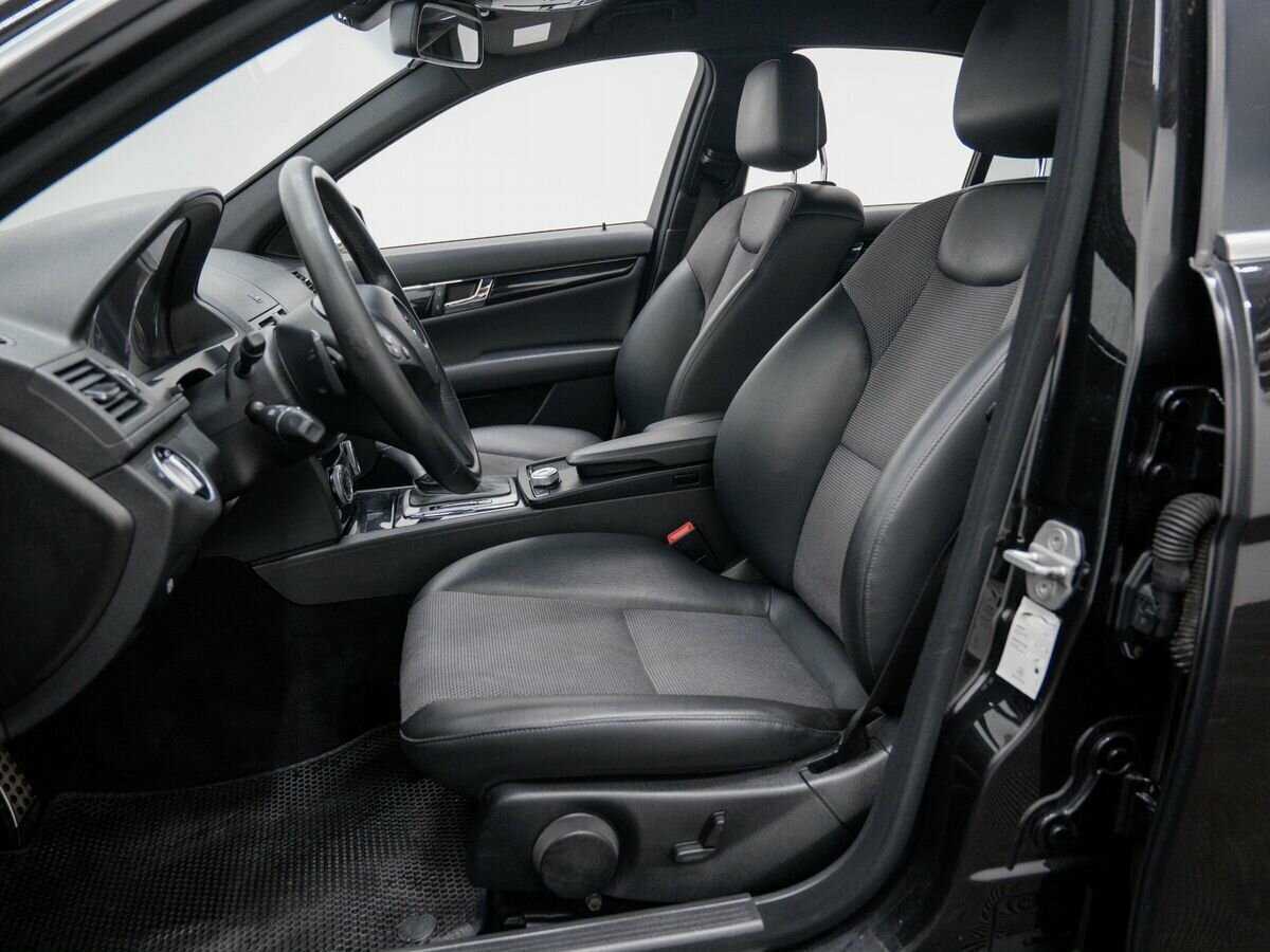 Mercedes-Benz C-Класс 200, 2010 Фото №14