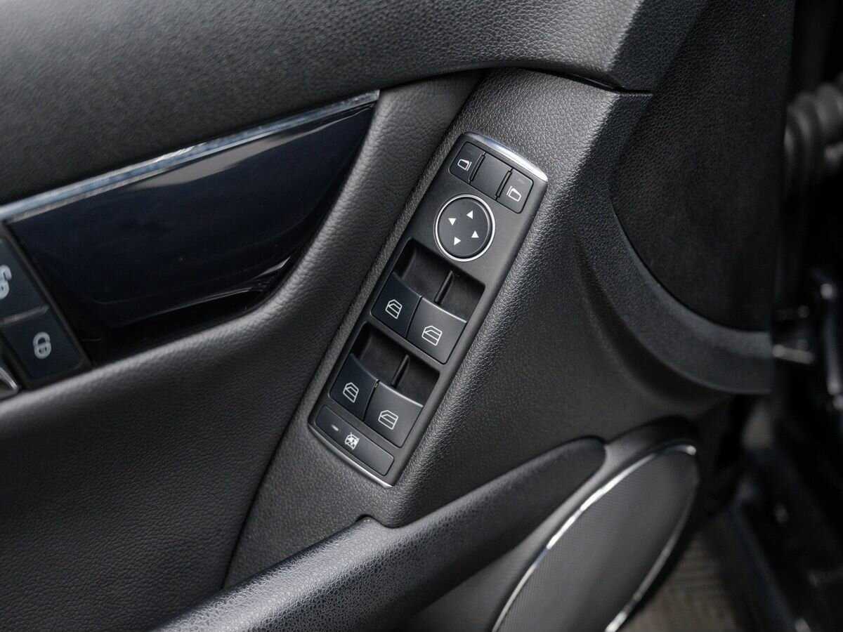 Mercedes-Benz C-Класс 200, 2010 Фото №15