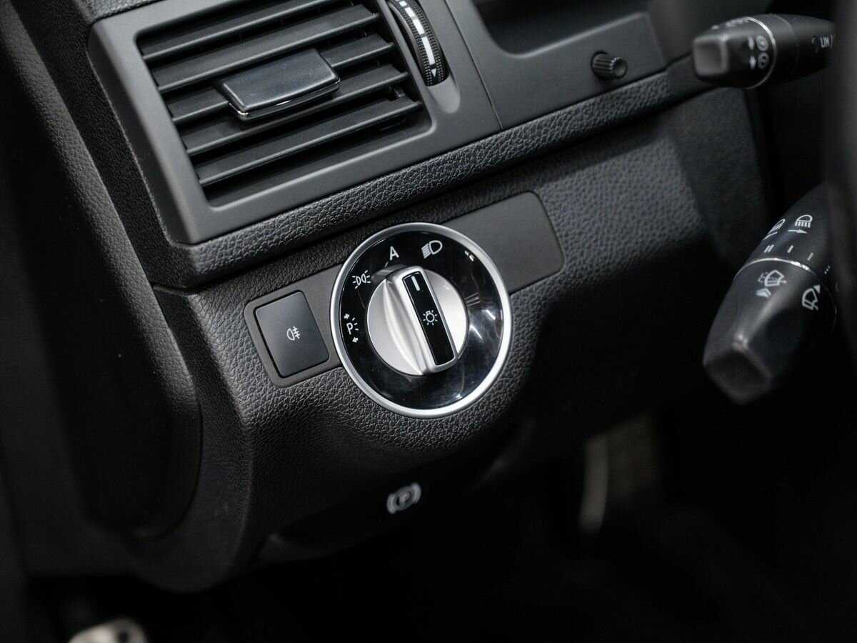 Mercedes-Benz C-Класс 200, 2010 Фото №16