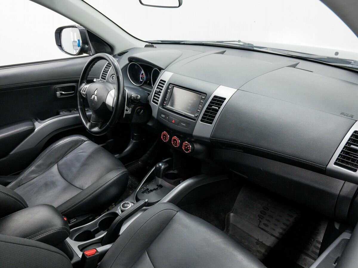 Mitsubishi Outlander, 2011 - 103 000 км. | Фото №7