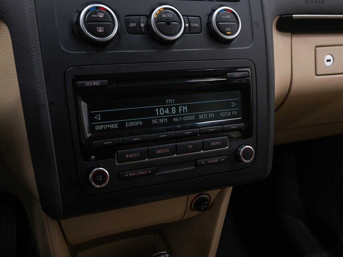 Volkswagen Touran, 2013 Фото №20