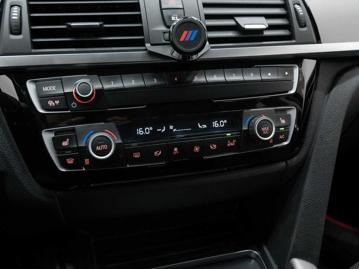 BMW 3 серии 320d xDrive, 2017 Фото №19