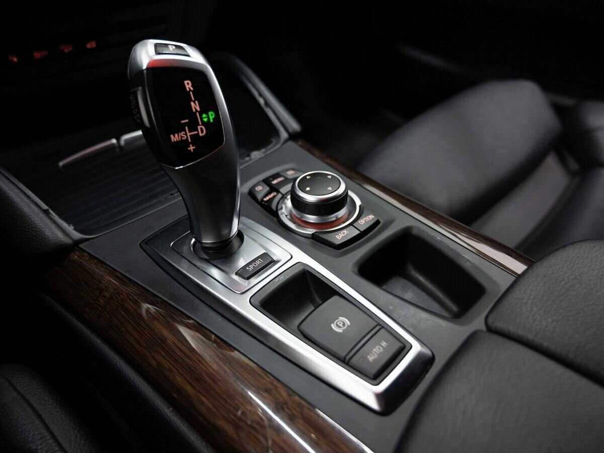 BMW X6 50i 8-speed, 2011 Фото №23