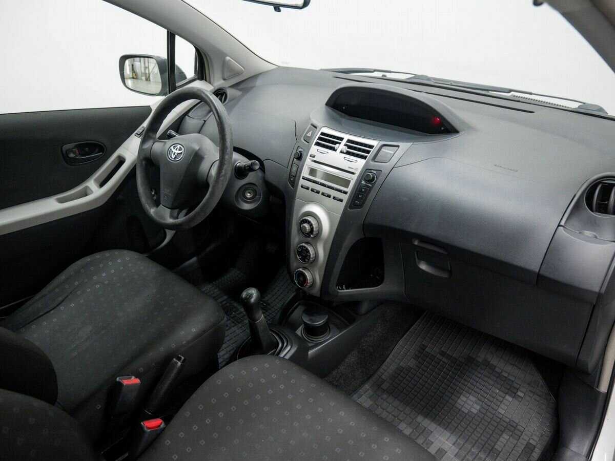Toyota Yaris, 2008 - 200 000 км. | Фото №7