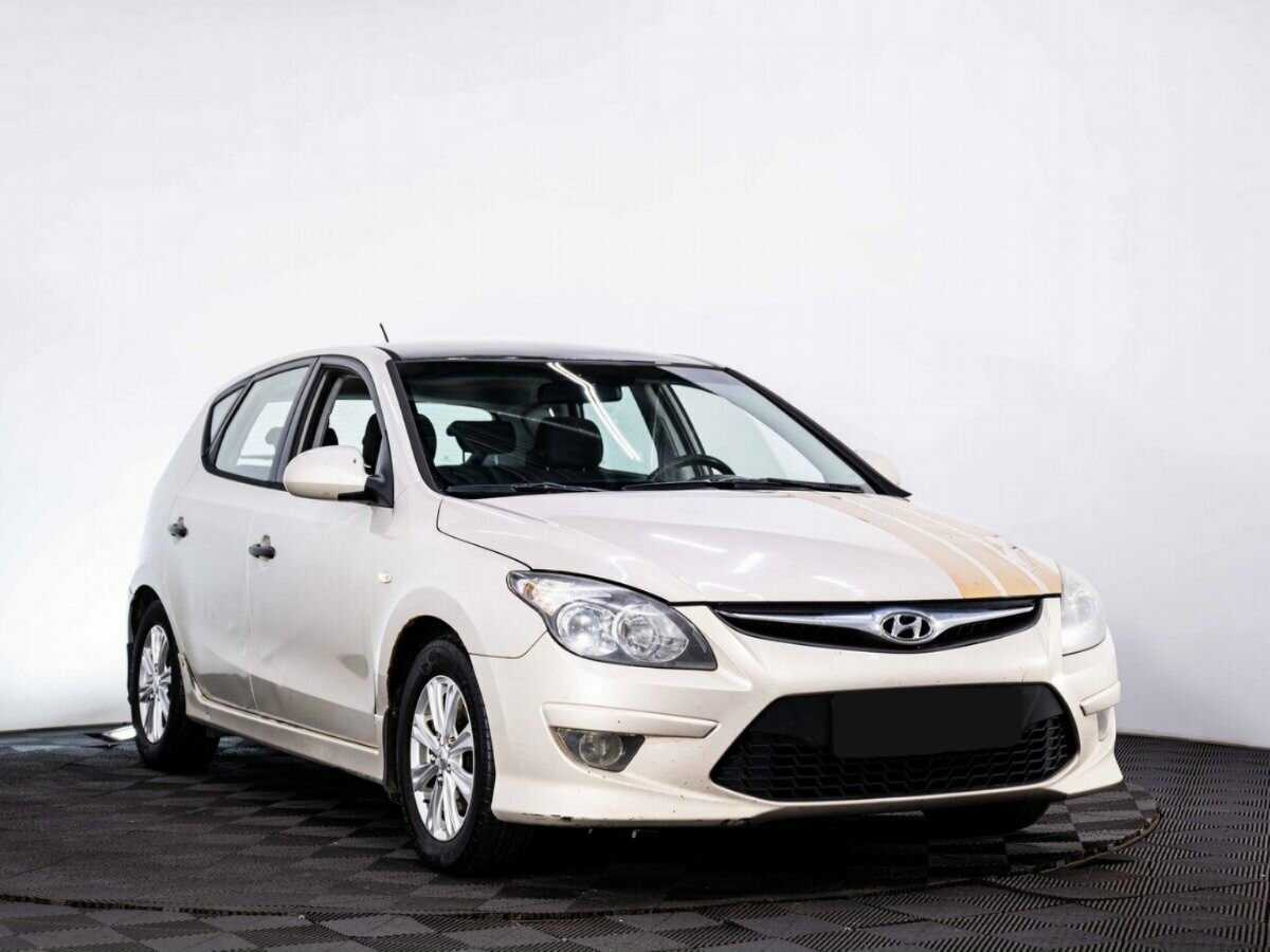 Hyundai i30, 2010 Фото №3