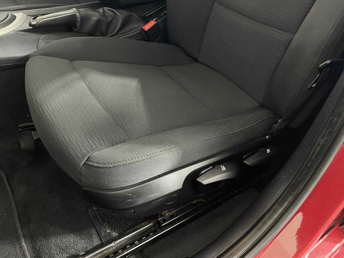 BMW 1 серии 116i, 2010 Фото №9