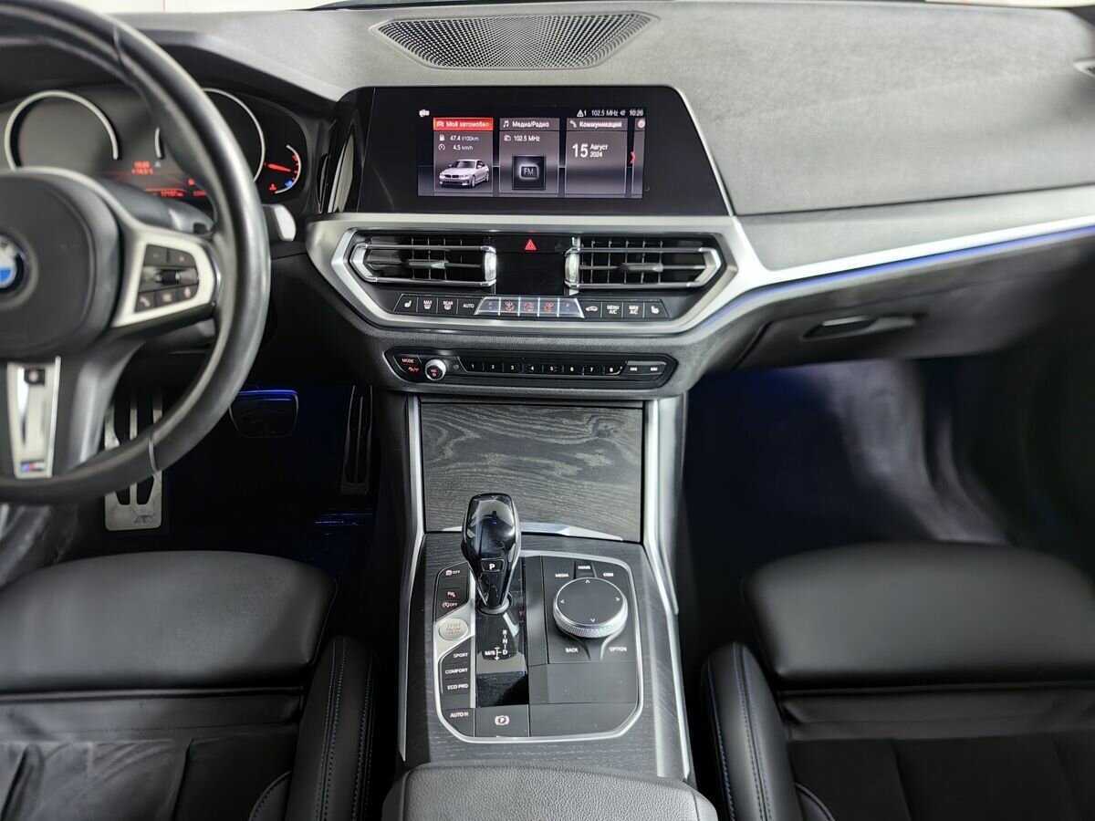 BMW 3 серии 320i xDrive, 2020 Фото №10