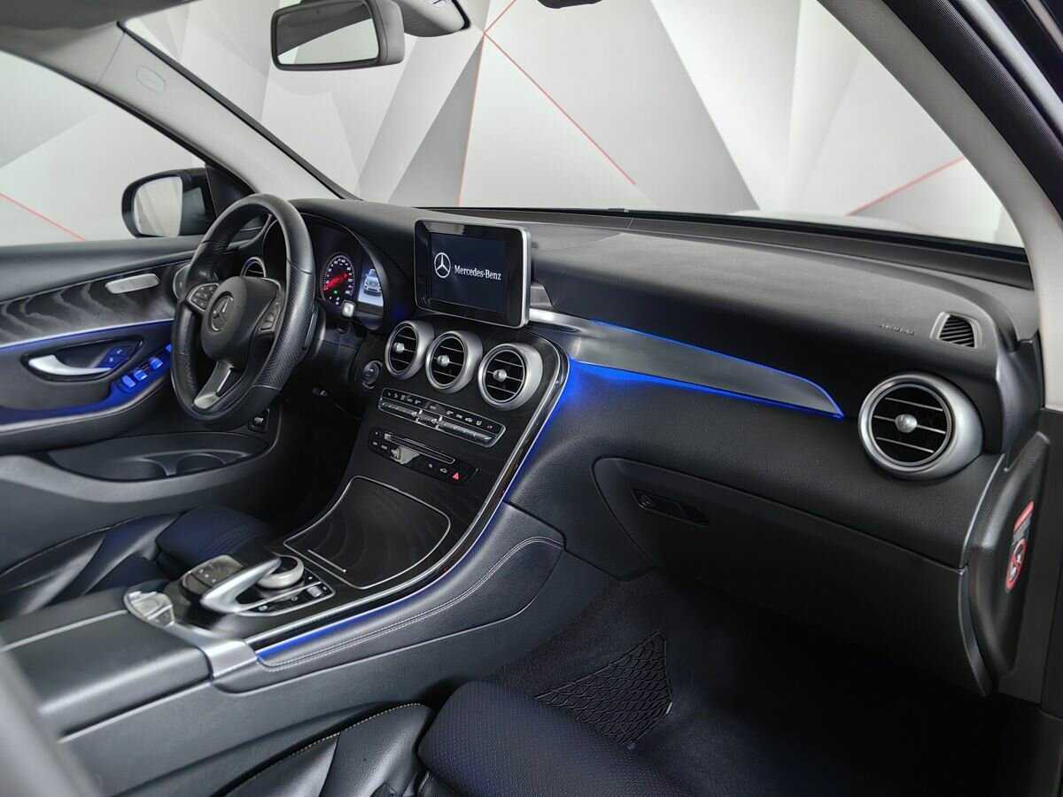 Mercedes-Benz GLC 300, 2017 Фото №9