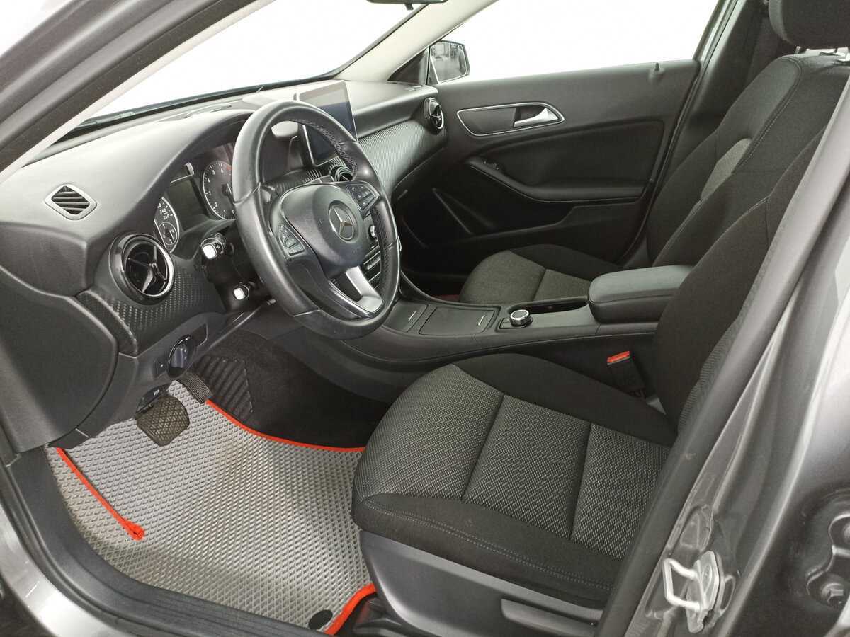 Mercedes-Benz GLA 200, 2016 Фото №13