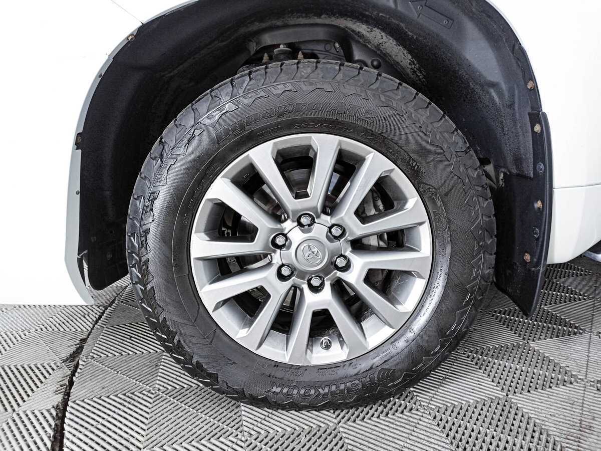 Toyota Land Cruiser Prado, 2017 Фото №18