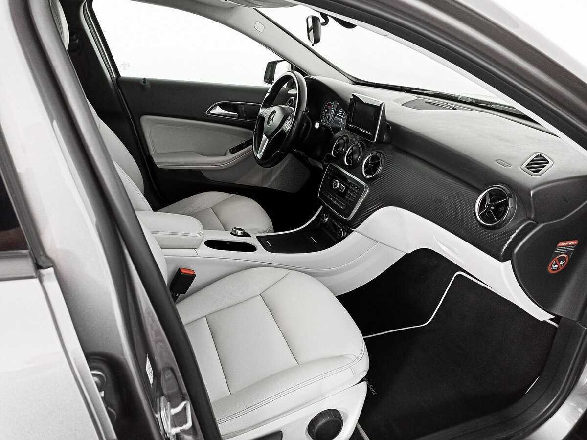 Mercedes-Benz GLA 200, 2015 Фото №9